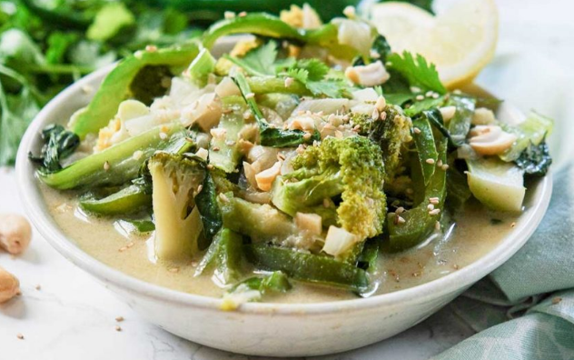 แกงเขียวหวานแบบมังสวิรัติแต่ไม่มีพริกแกง