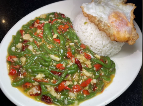 กระเพราลอดช่อง